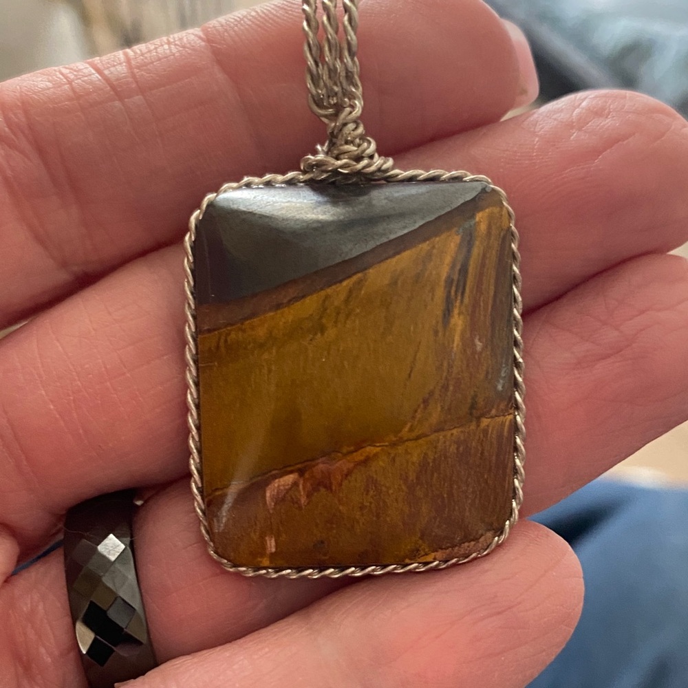 Wire wrap pendant